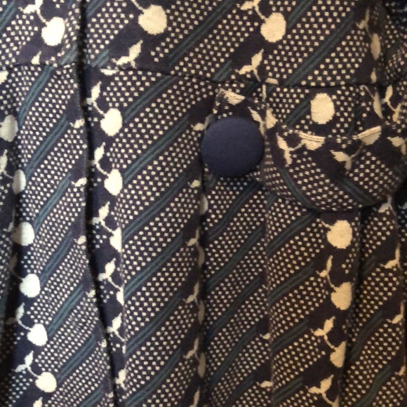 NEW GIRLS  KIMCHI AND BLUE JACKET SIZE 4. SMOKE FREE  HOME. - Picture 6 of 6